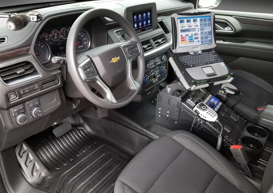 Интерьер Chevrolet Tahoe Police Pursuit 2020 года  (фото 2 из 2)